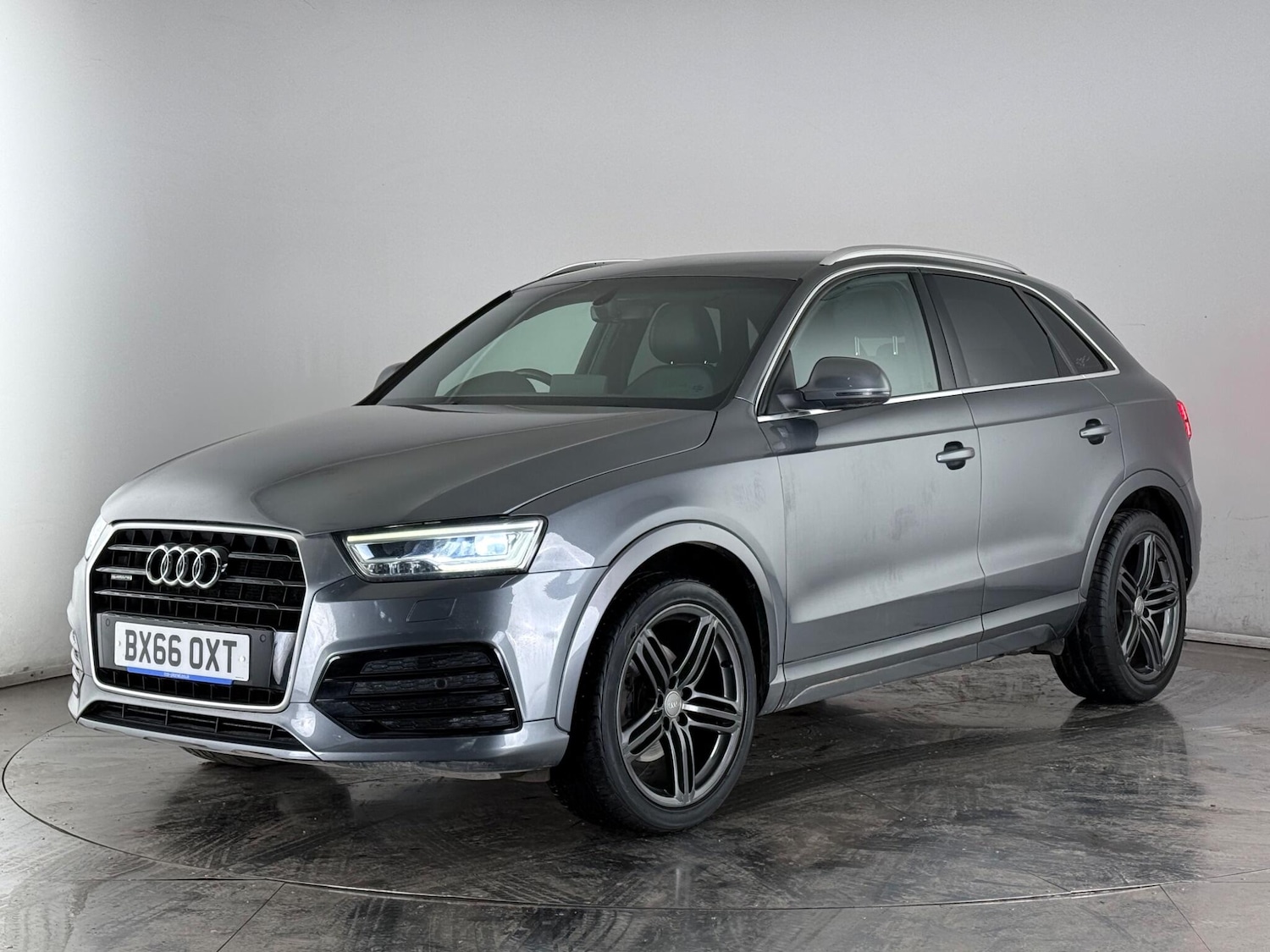 Used Audi Q3 2016 for sale - 78132073: Photo 2