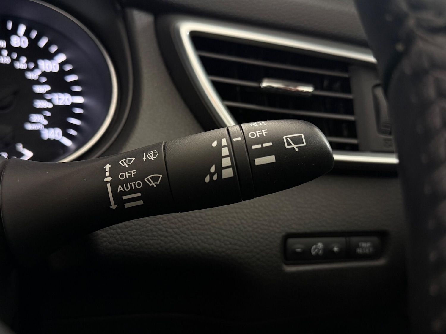 Used Nissan Qashqai for sale - 76468255: Photo 25