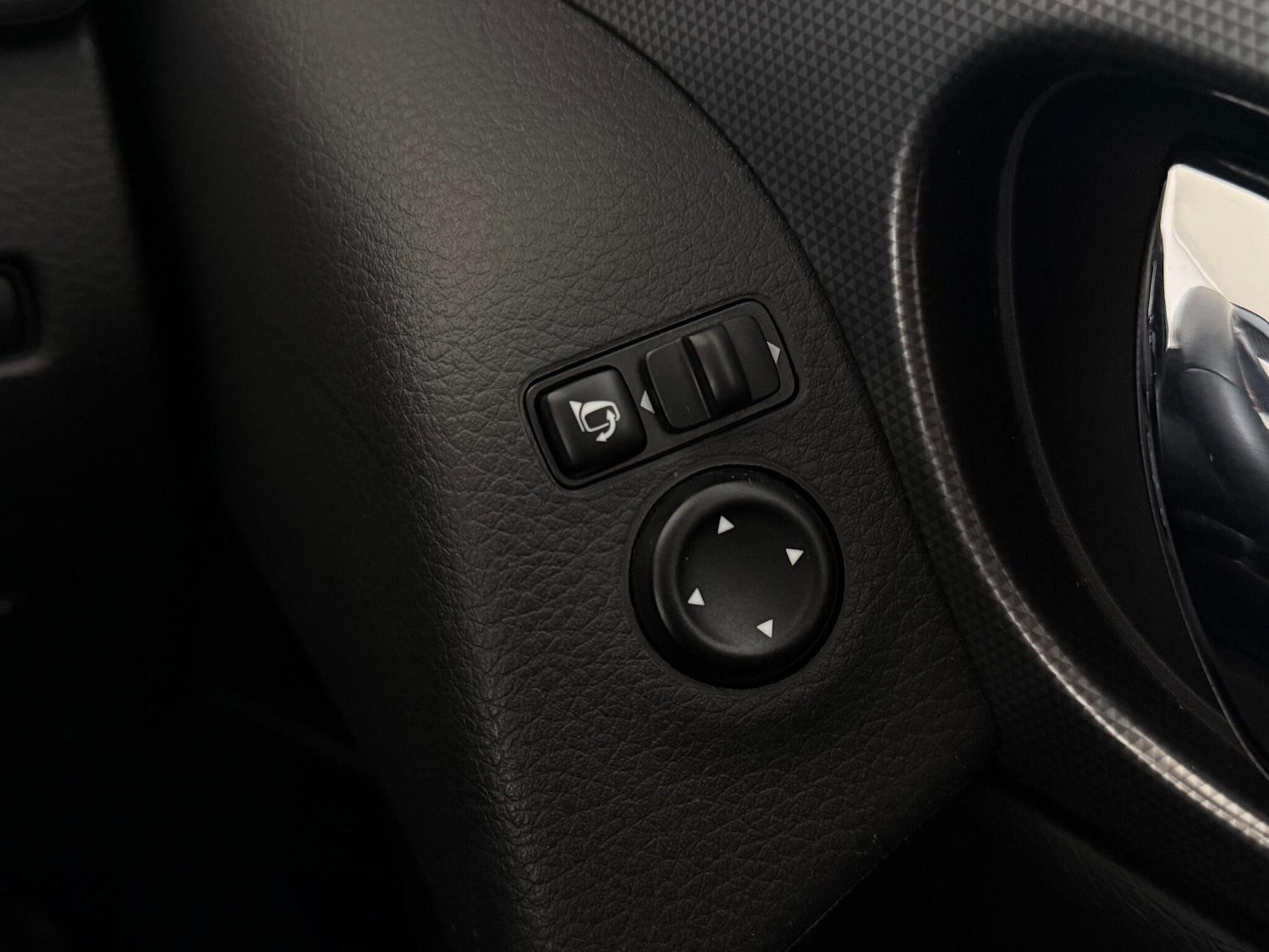 Used Nissan Qashqai for sale - 76468255: Photo 36