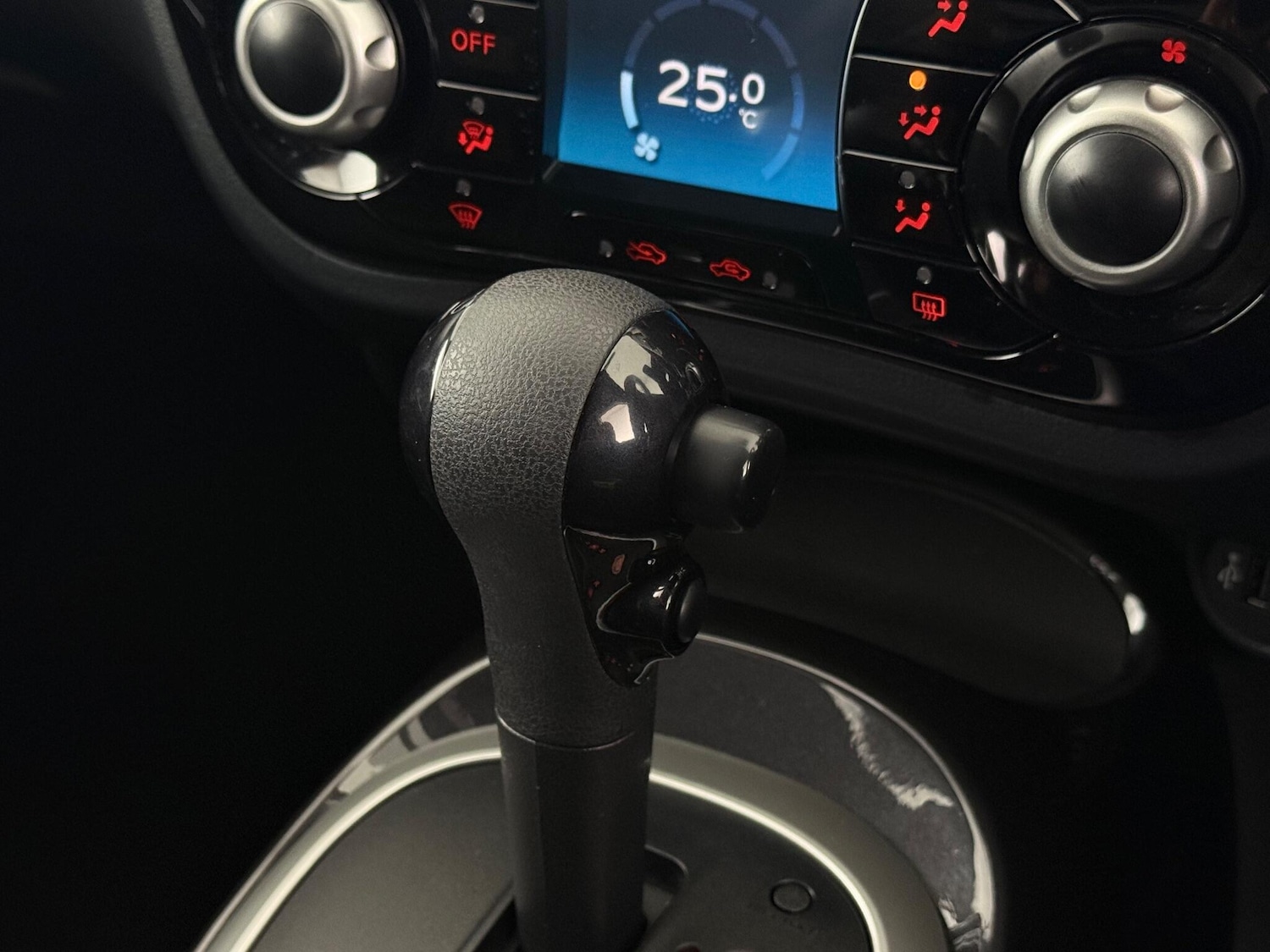 Used Nissan Juke 2017 for sale - 77217016: Photo 30