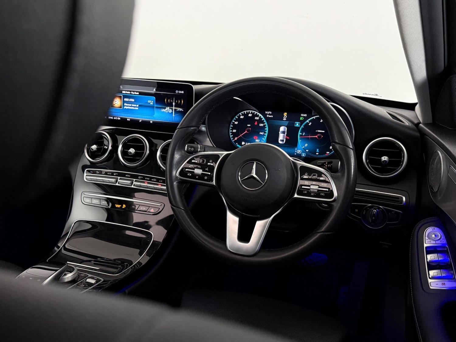 Used Mercedes-Benz C Class 2019 for sale - 78026980: Photo 18