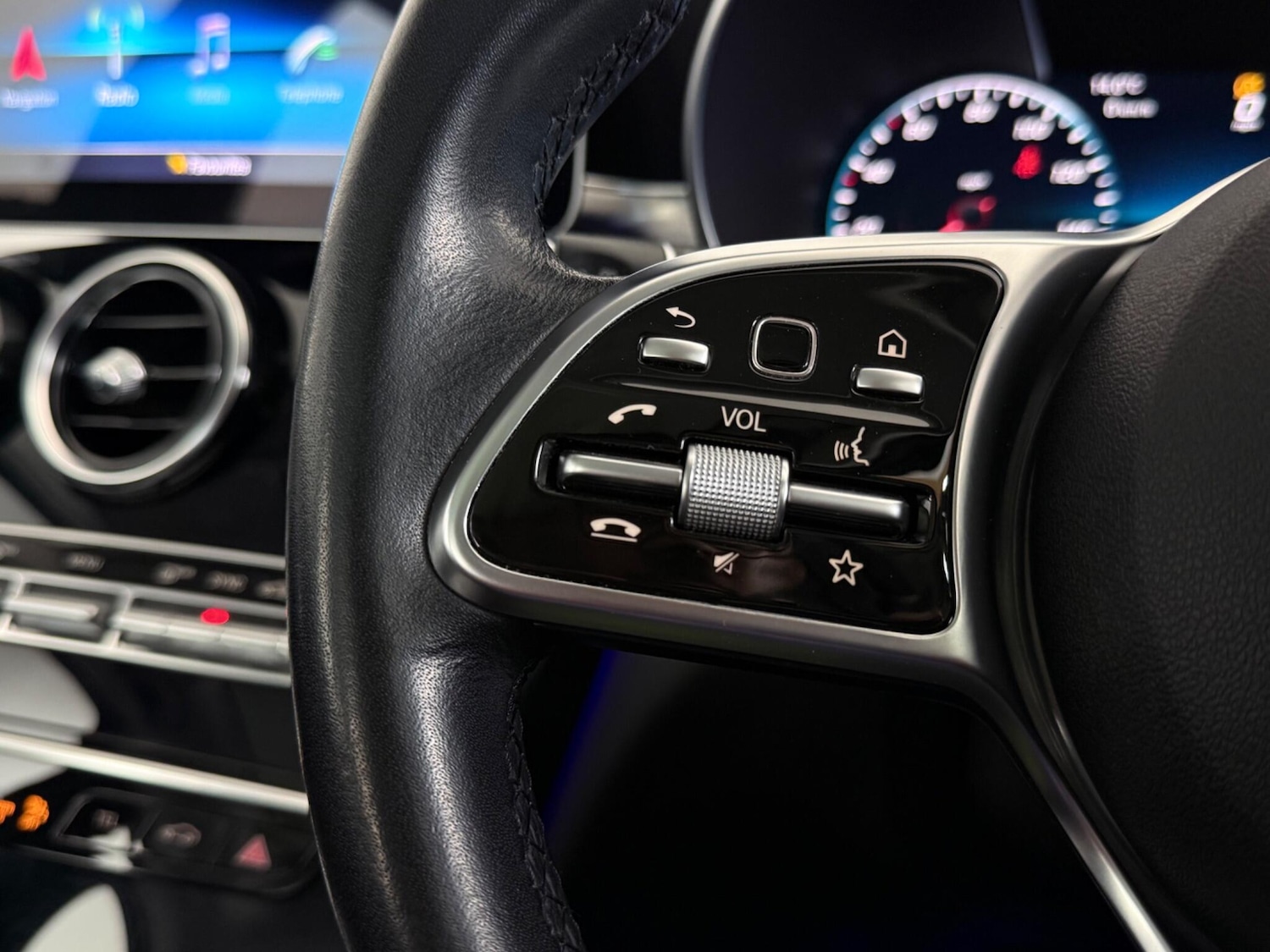 Used Mercedes-Benz C Class 2019 for sale - 78026980: Photo 19