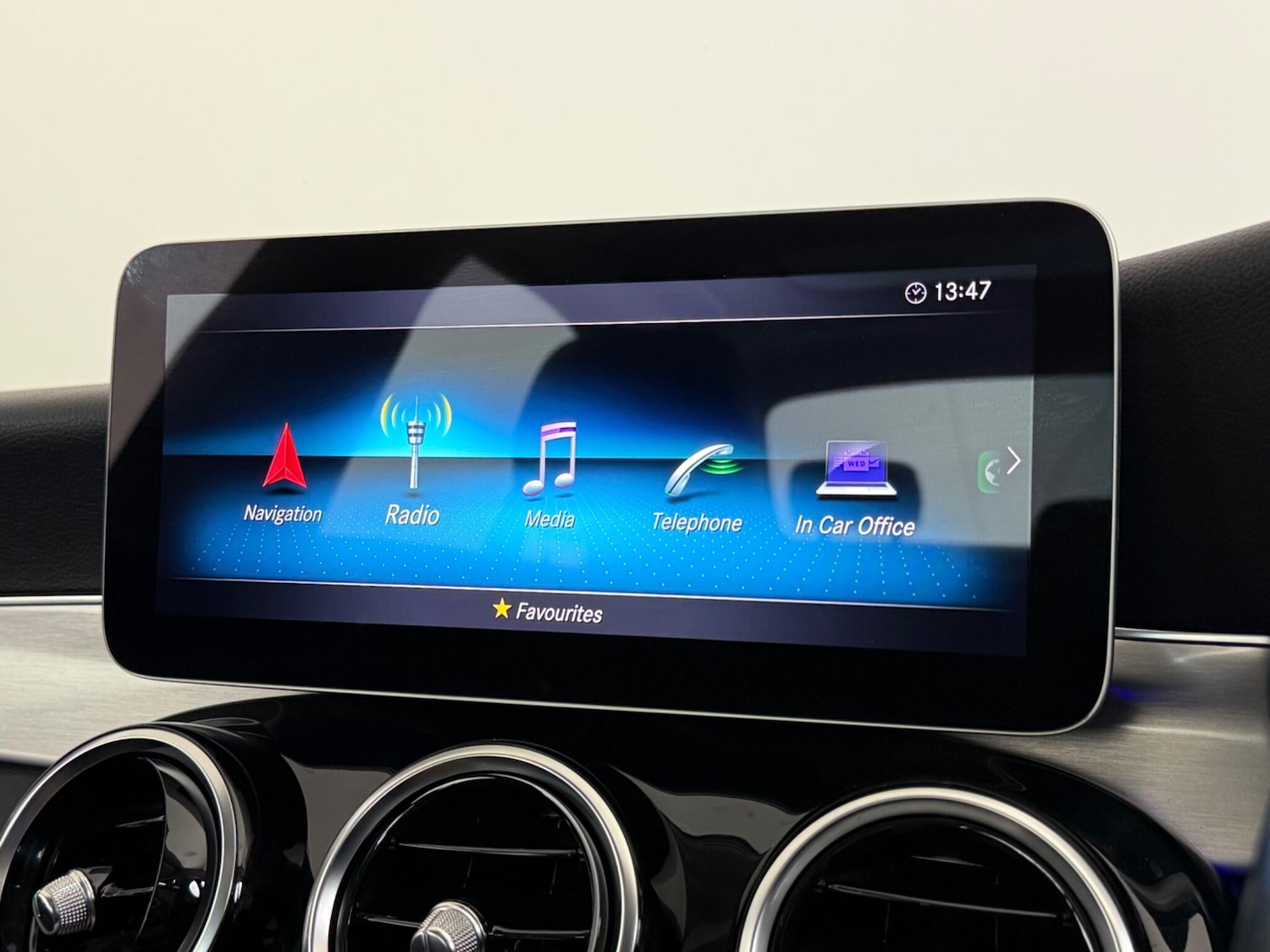 Used Mercedes-Benz C Class 2019 for sale - 78026980: Photo 30