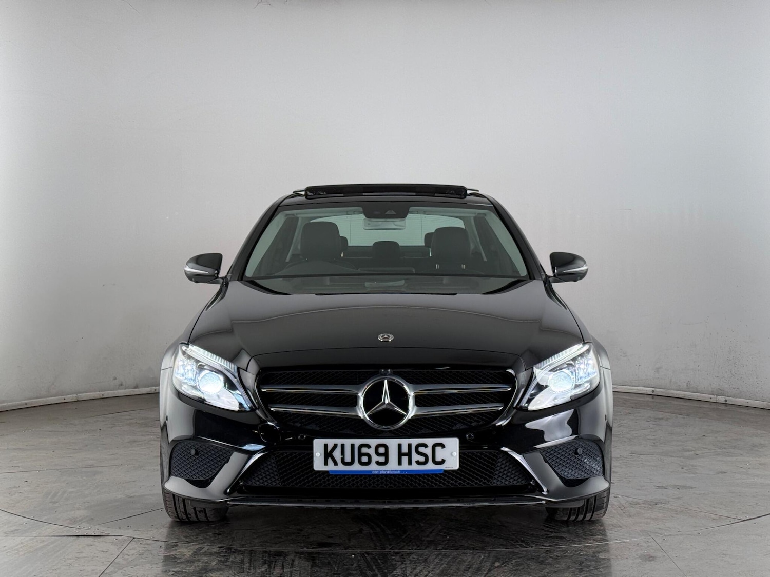Used Mercedes-Benz C Class 2019 for sale - 78026980: Photo 4