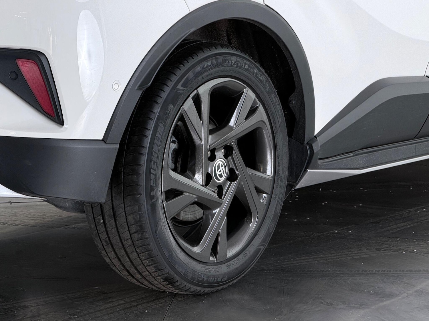 Used Toyota C-HR for sale - 76468095: Photo 12