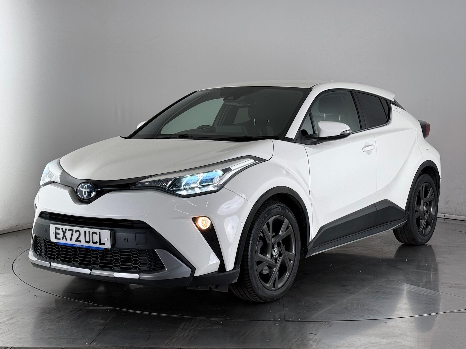 Used Toyota C-HR for sale - 76468095: Photo 3