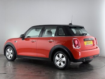 Used MINI Hatch 2018 for sale - 77345813: Photo