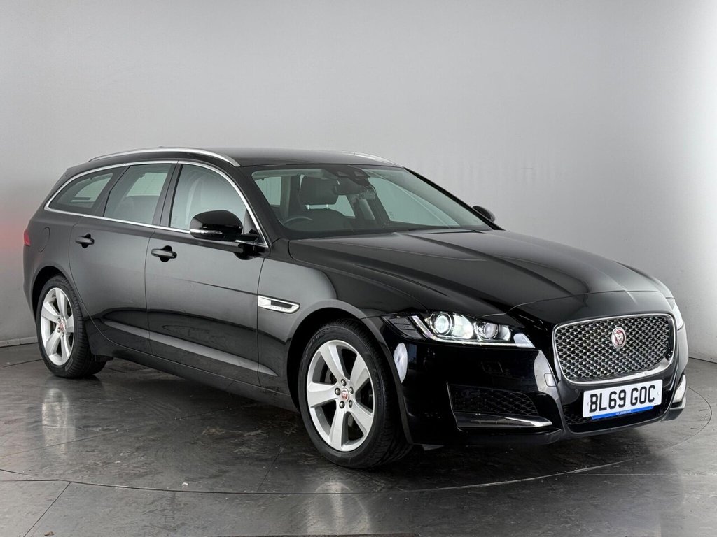Used Jaguar XF 2019 for sale - 76323355: Photo 1