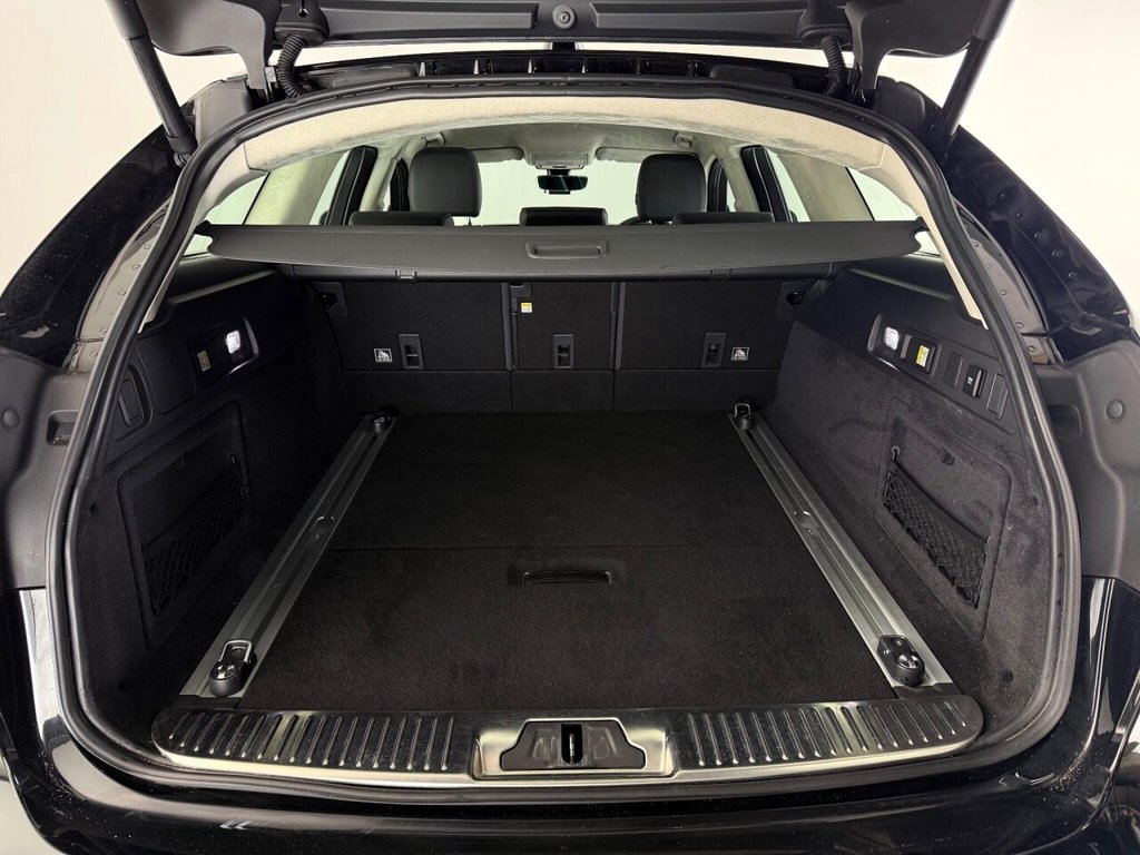 Used Jaguar XF 2019 for sale - 76323355: Photo 12