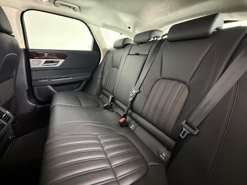 Used Jaguar XF 2019 for sale - 76323355: Photo 16