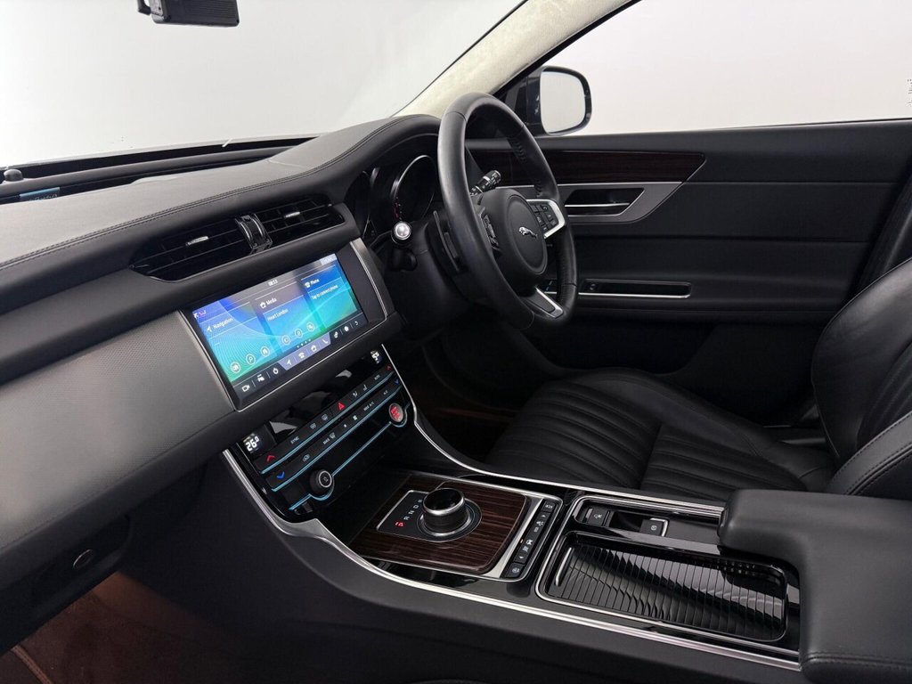 Used Jaguar XF 2019 for sale - 76323355: Photo 22