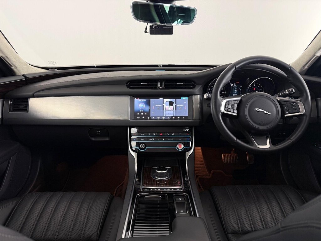 Used Jaguar XF 2019 for sale - 76323355: Photo 23
