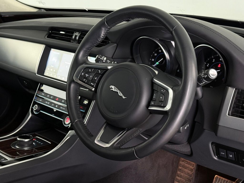 Used Jaguar XF 2019 for sale - 76323355: Photo 24