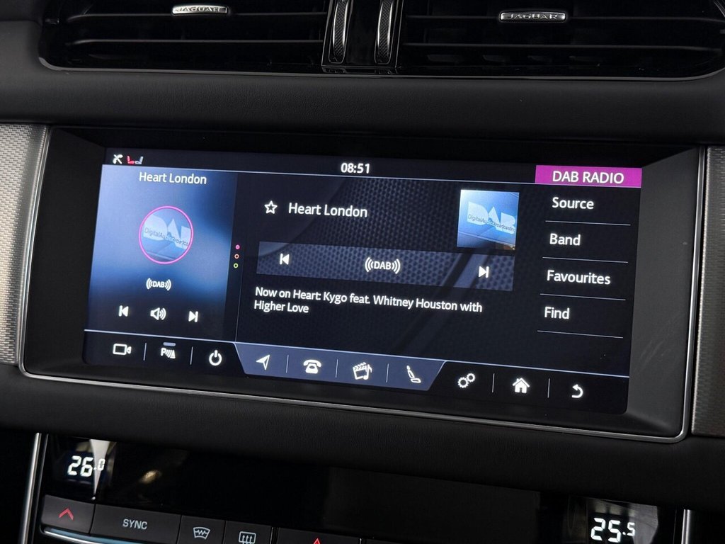 Used Jaguar XF 2019 for sale - 76323355: Photo 29