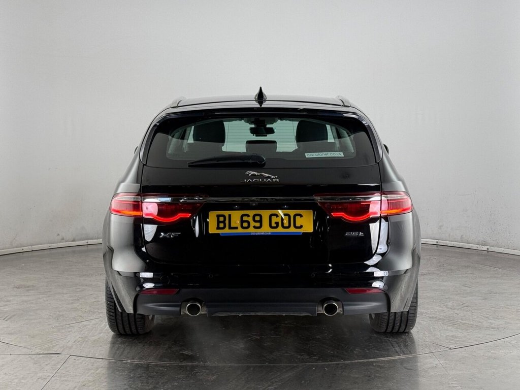 Used Jaguar XF 2019 for sale - 76323355: Photo 6