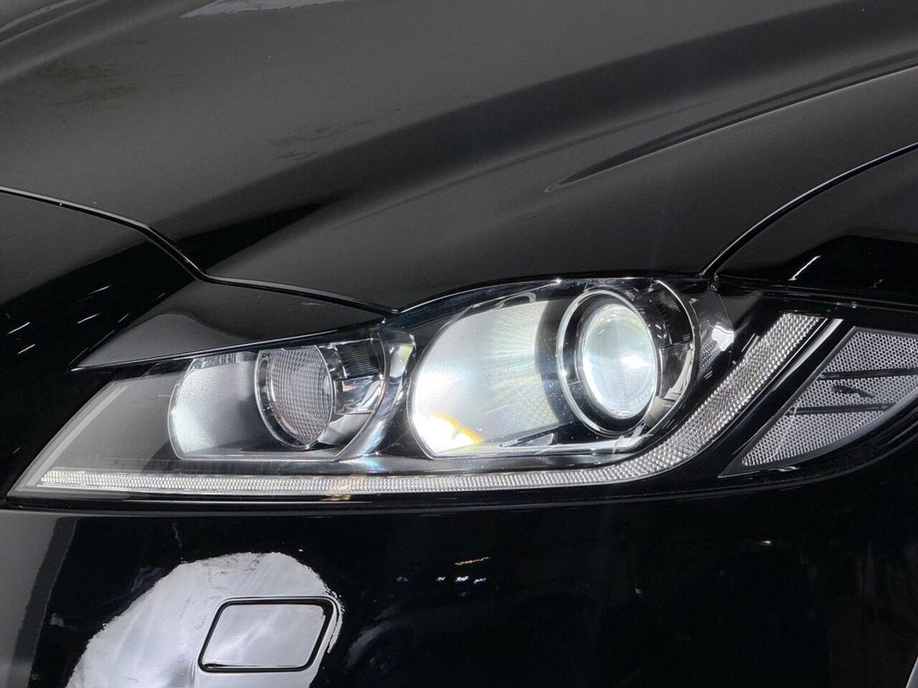 Used Jaguar XF 2019 for sale - 76323355: Photo 9