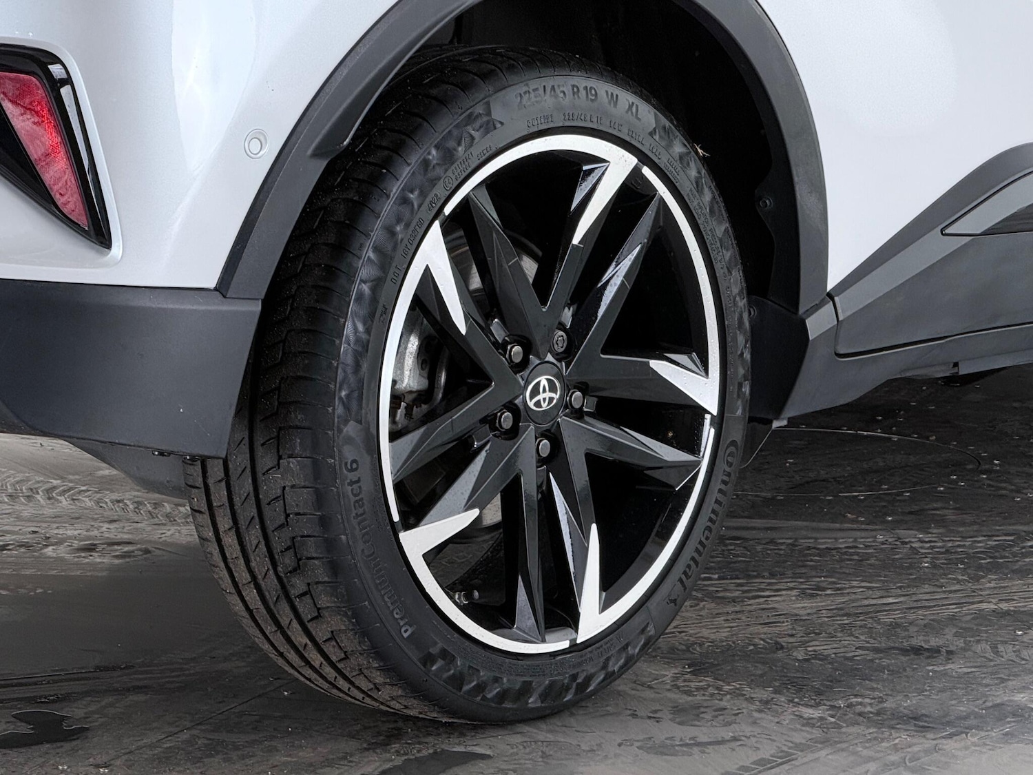 Used Toyota C-HR 2023 for sale - 77216914: Photo 7