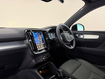 Used Volvo XC40 2023 for sale - 79497239: Photo