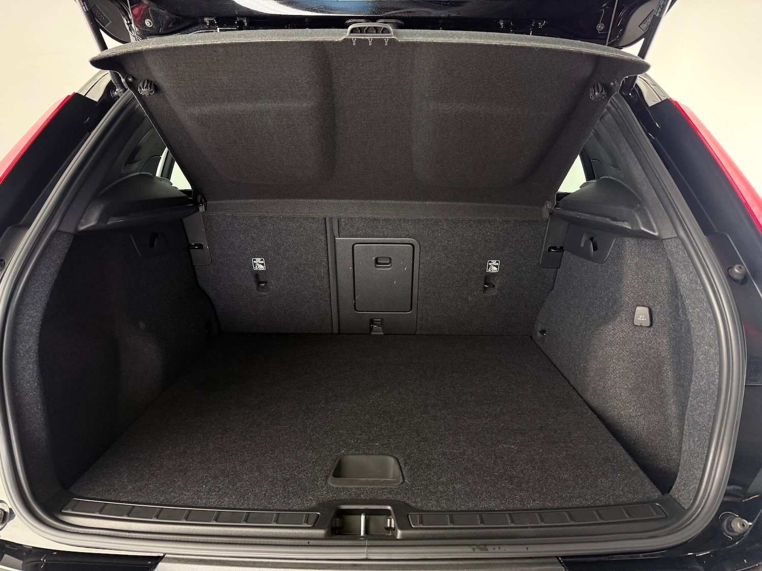 Used Volvo XC40 2021 for sale - 77216943: Photo 9