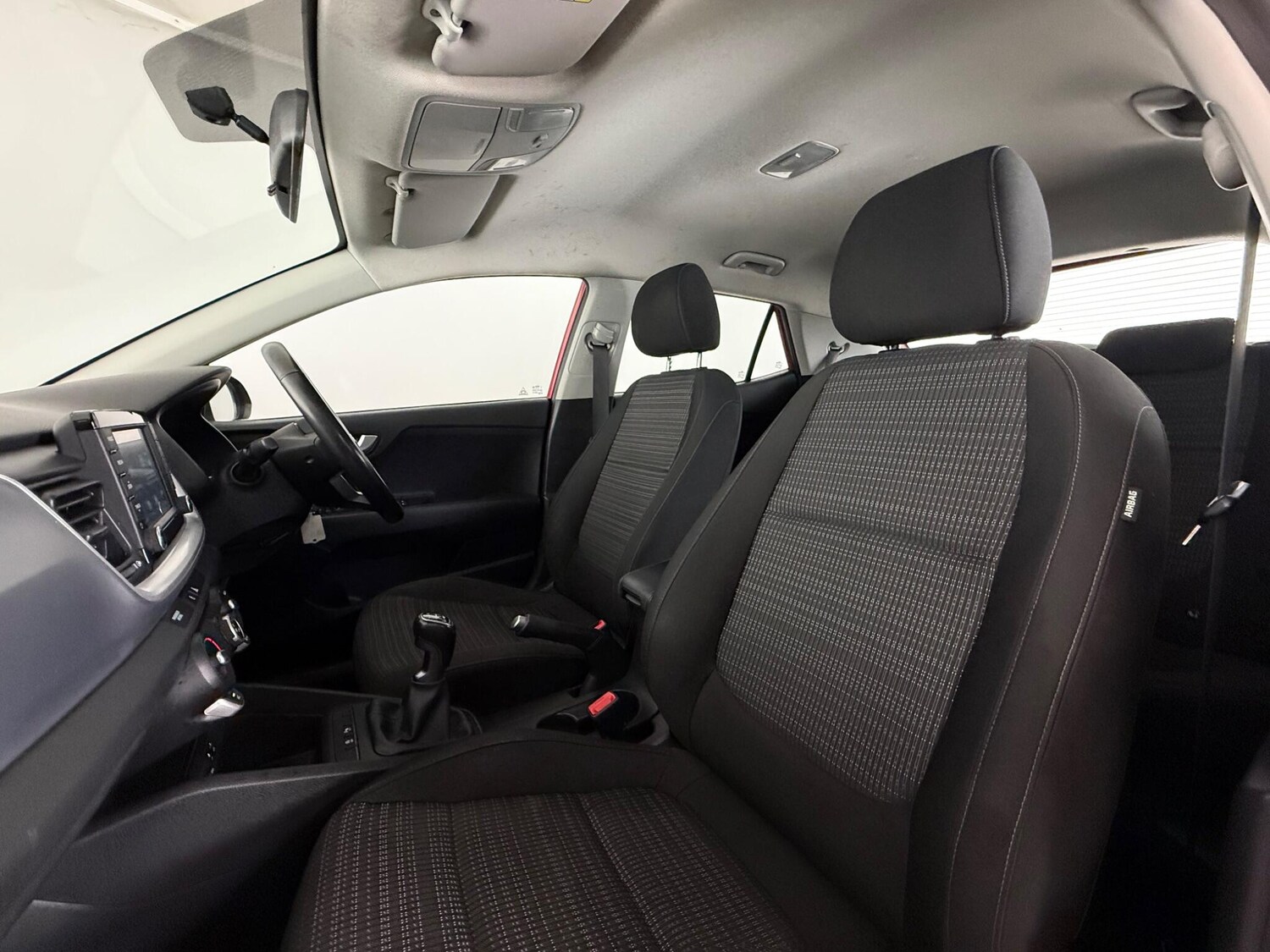 Used Kia Stonic 2019 for sale - 77744240: Photo 12