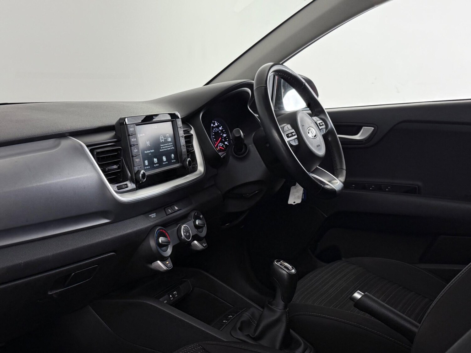 Used Kia Stonic 2019 for sale - 77744240: Photo 17