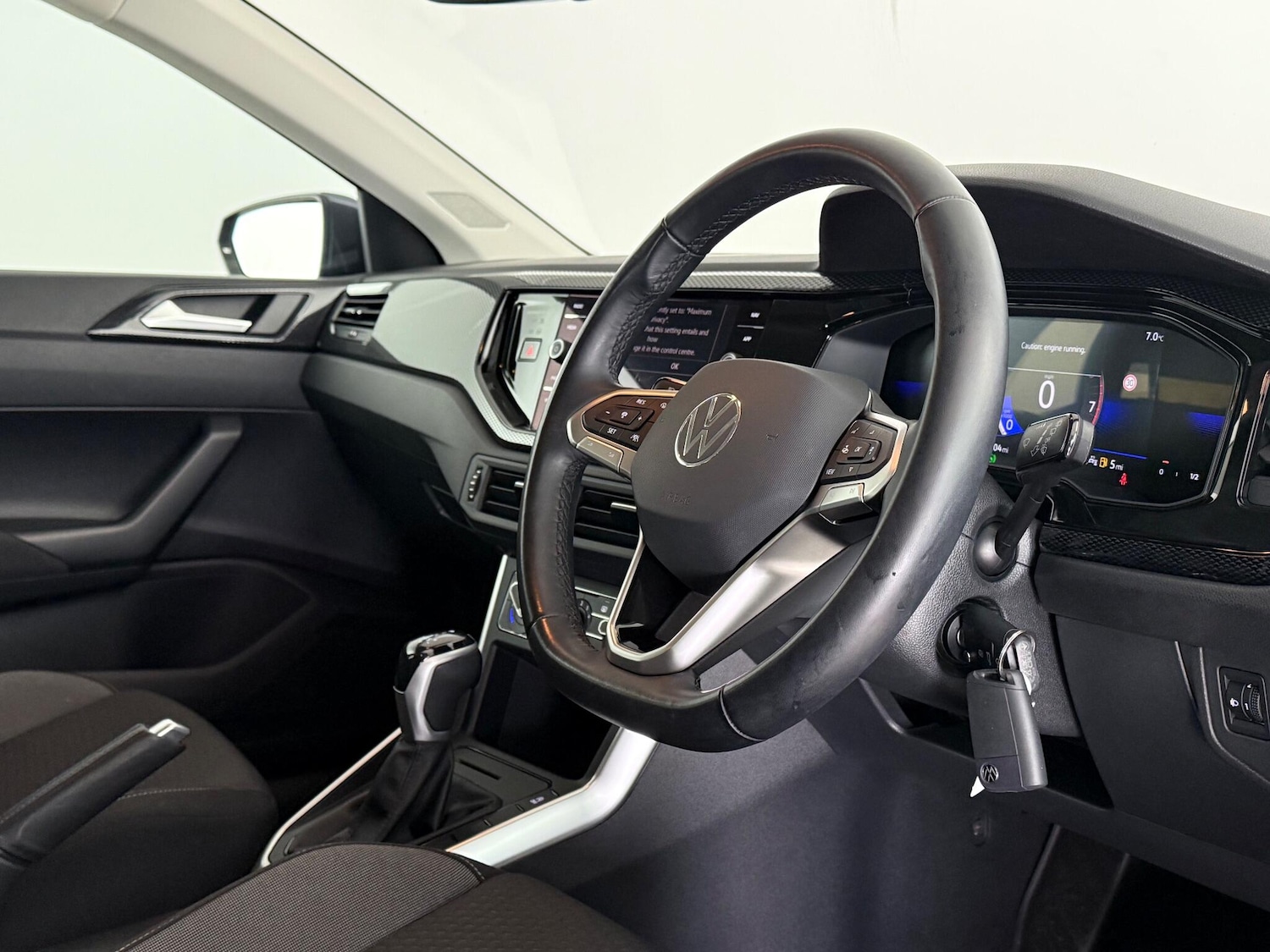 Used Volkswagen Polo 2024 for sale - 77180944: Photo 11