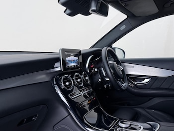 Used Mercedes-Benz GLC 2018 for sale - 78574204: Photo