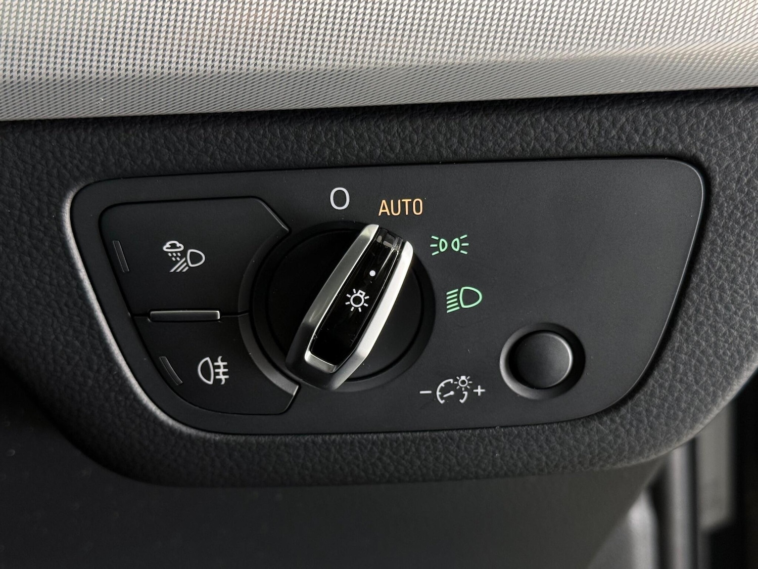 Used Audi Q5 2018 for sale - 76468328: Photo 28