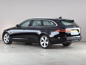 Used Jaguar XF 2018 for sale - 78116662: Photo