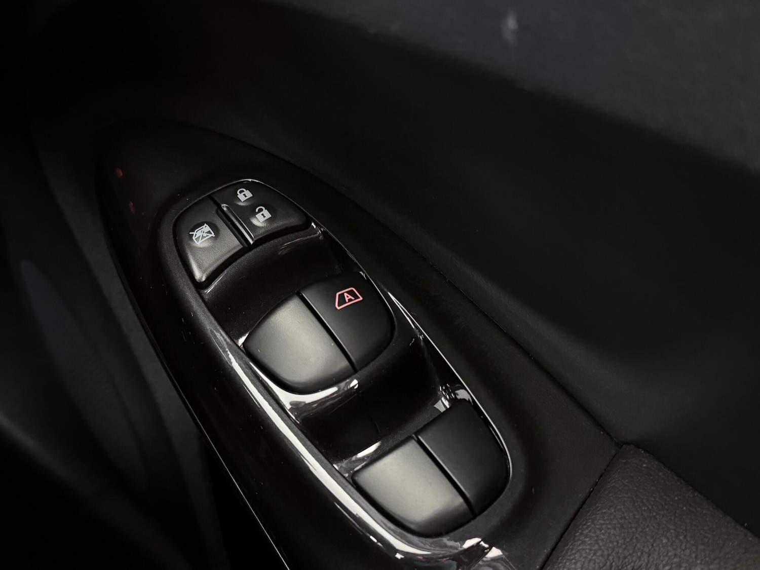 Used Nissan Juke 2017 for sale - 76513119: Photo 21