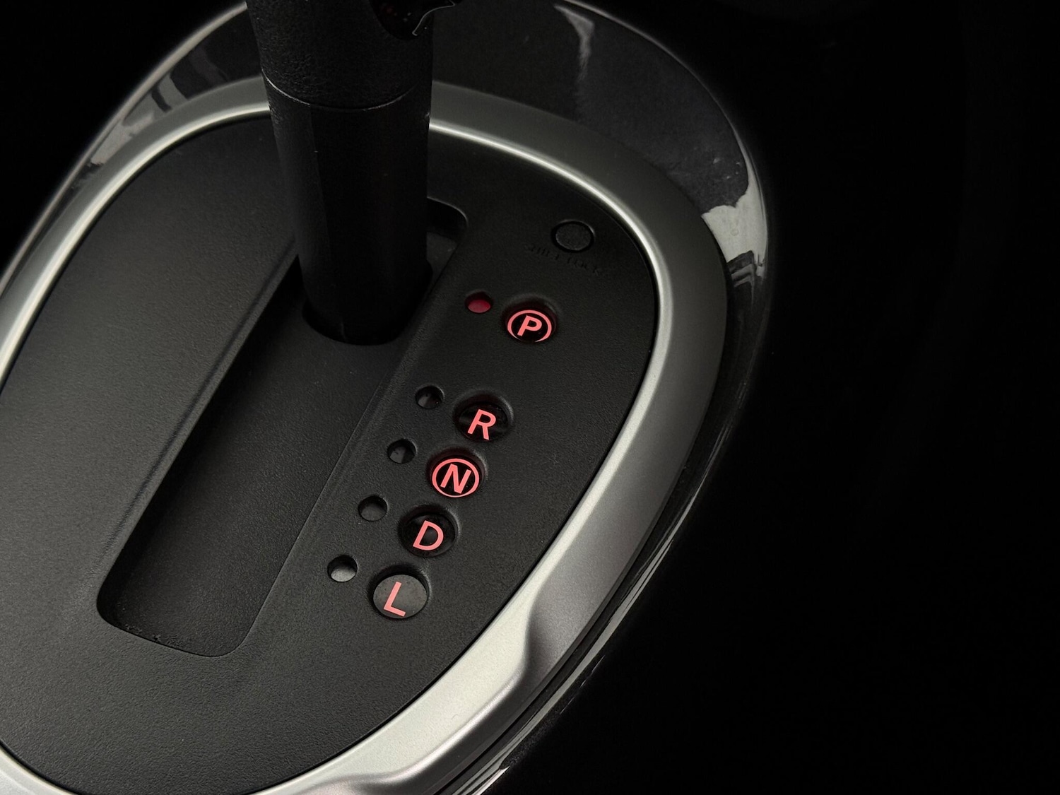 Used Nissan Juke 2017 for sale - 76513119: Photo 39