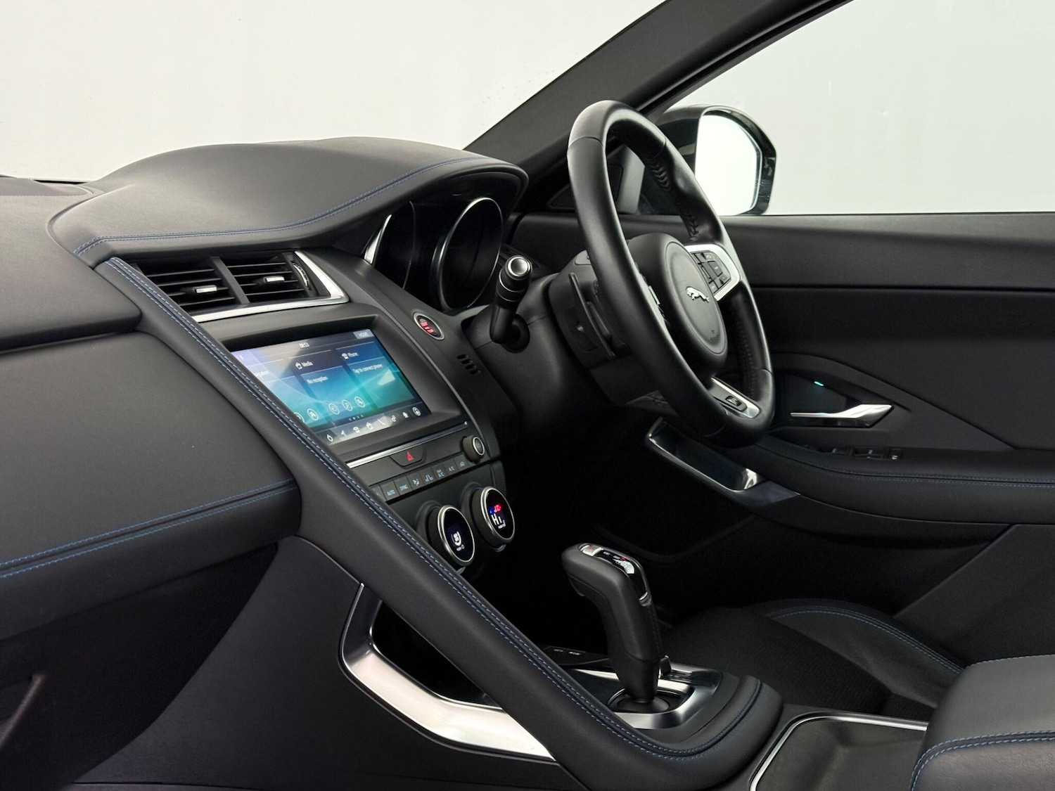 Used Jaguar E-Pace 2018 for sale - 77684468: Photo 16