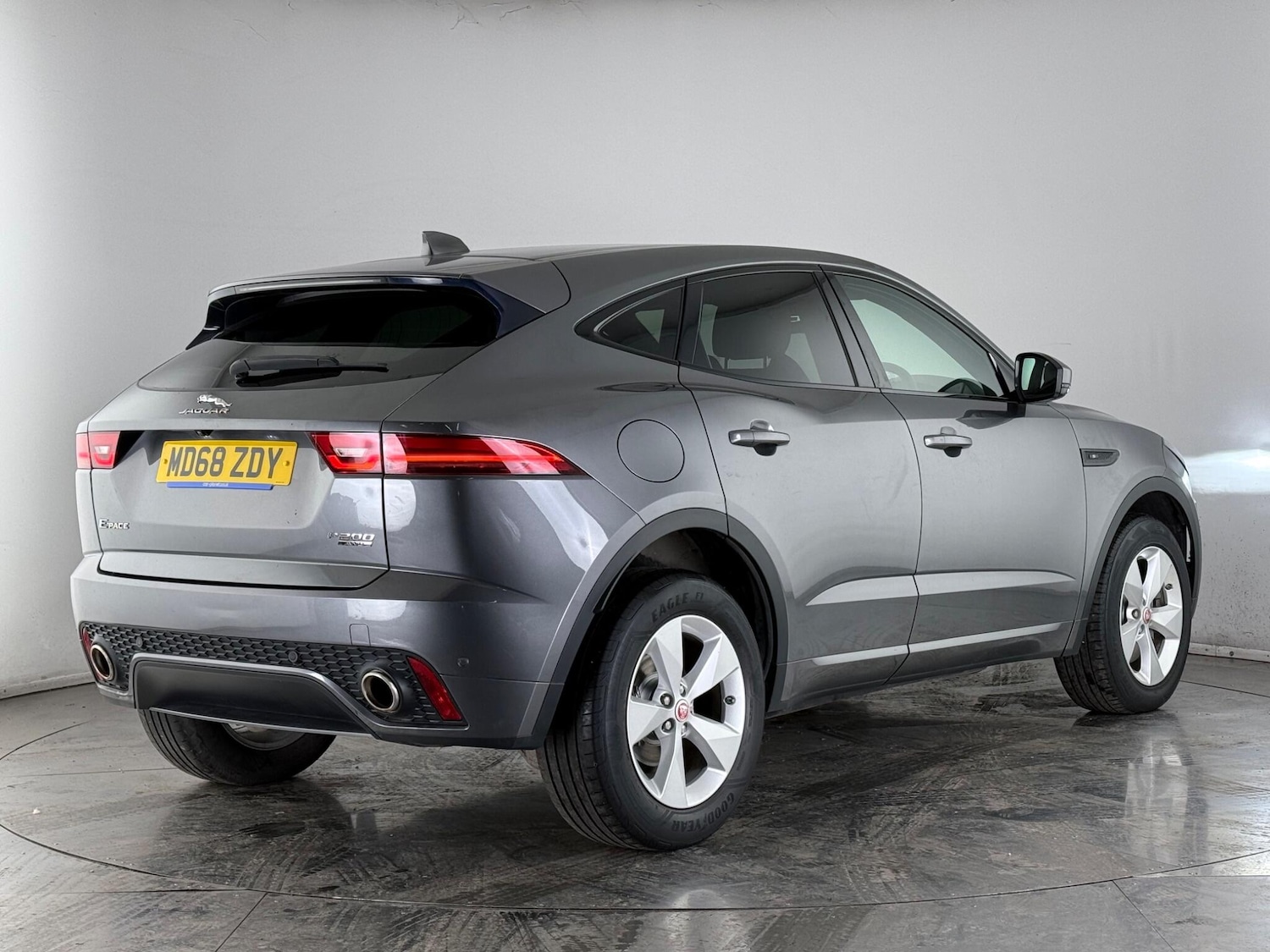 Used Jaguar E-Pace 2018 for sale - 77684468: Photo 6