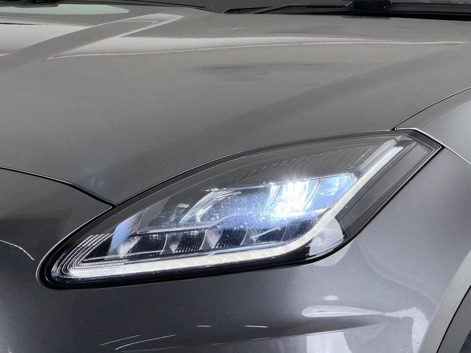 Used Jaguar E-Pace 2018 for sale - 77684468: Photo 7