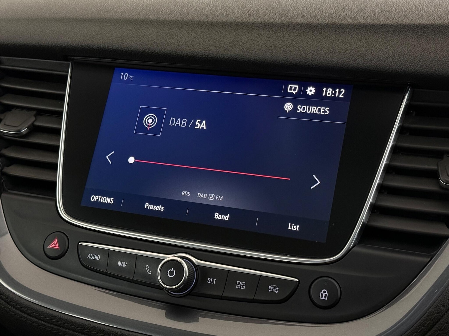 Used Vauxhall Grandland X 2018 for sale - 76468781: Photo 28