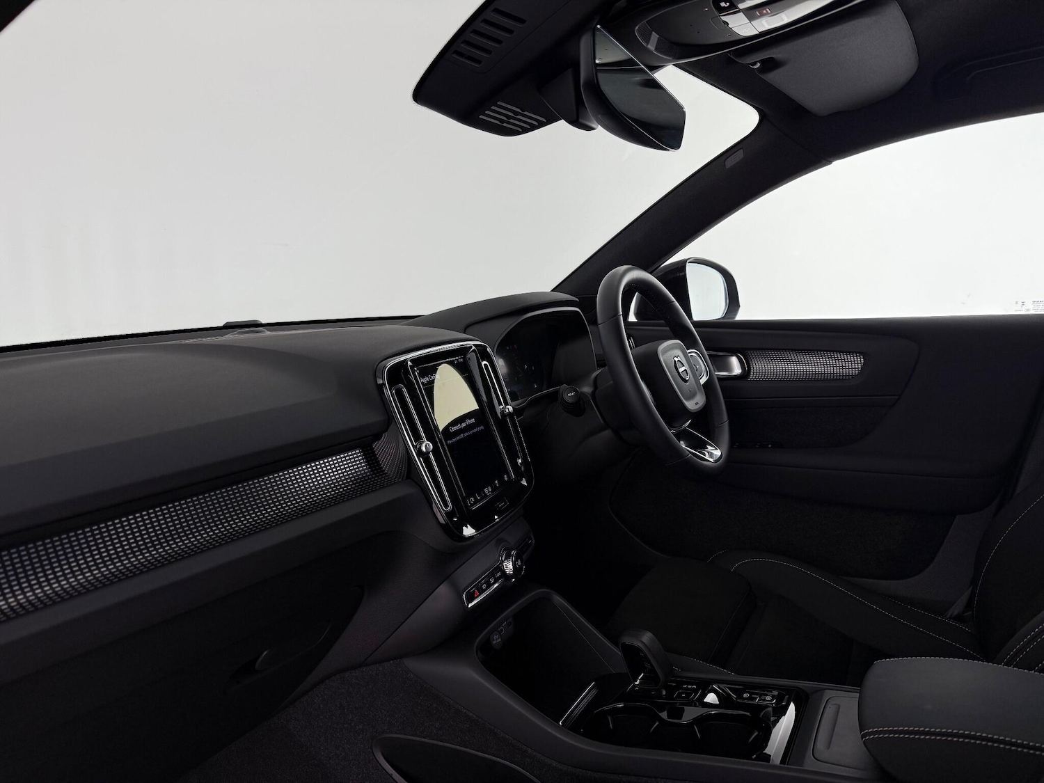 Used Volvo XC40 2023 for sale - 76936716: Photo 19