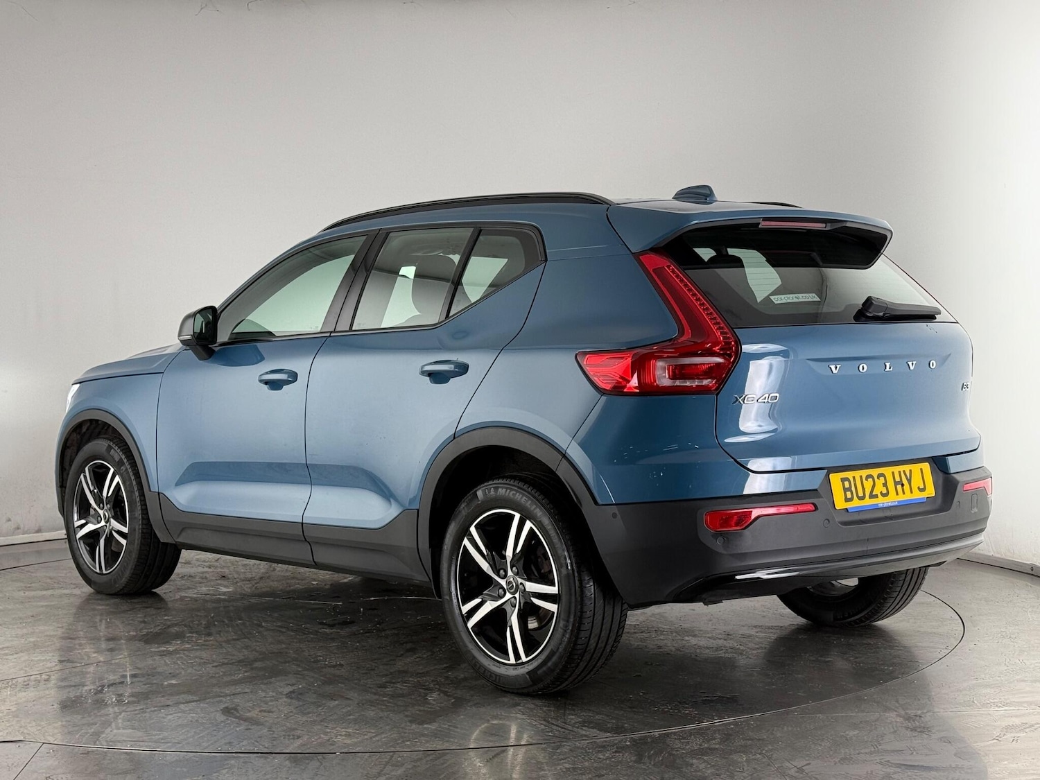 Used Volvo XC40 2023 for sale - 76936716: Photo 5