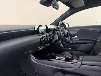 Used Mercedes-Benz A-Class 2018 for sale - 79566004: Photo