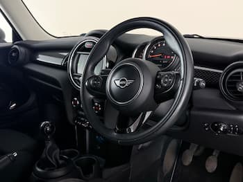Used MINI Hatch 2018 for sale - 79691689: Photo