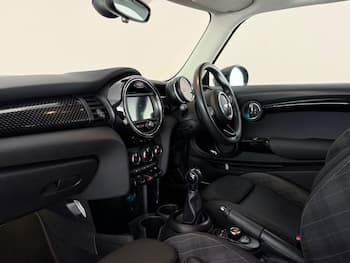 Used MINI Hatch 2018 for sale - 79691689: Photo