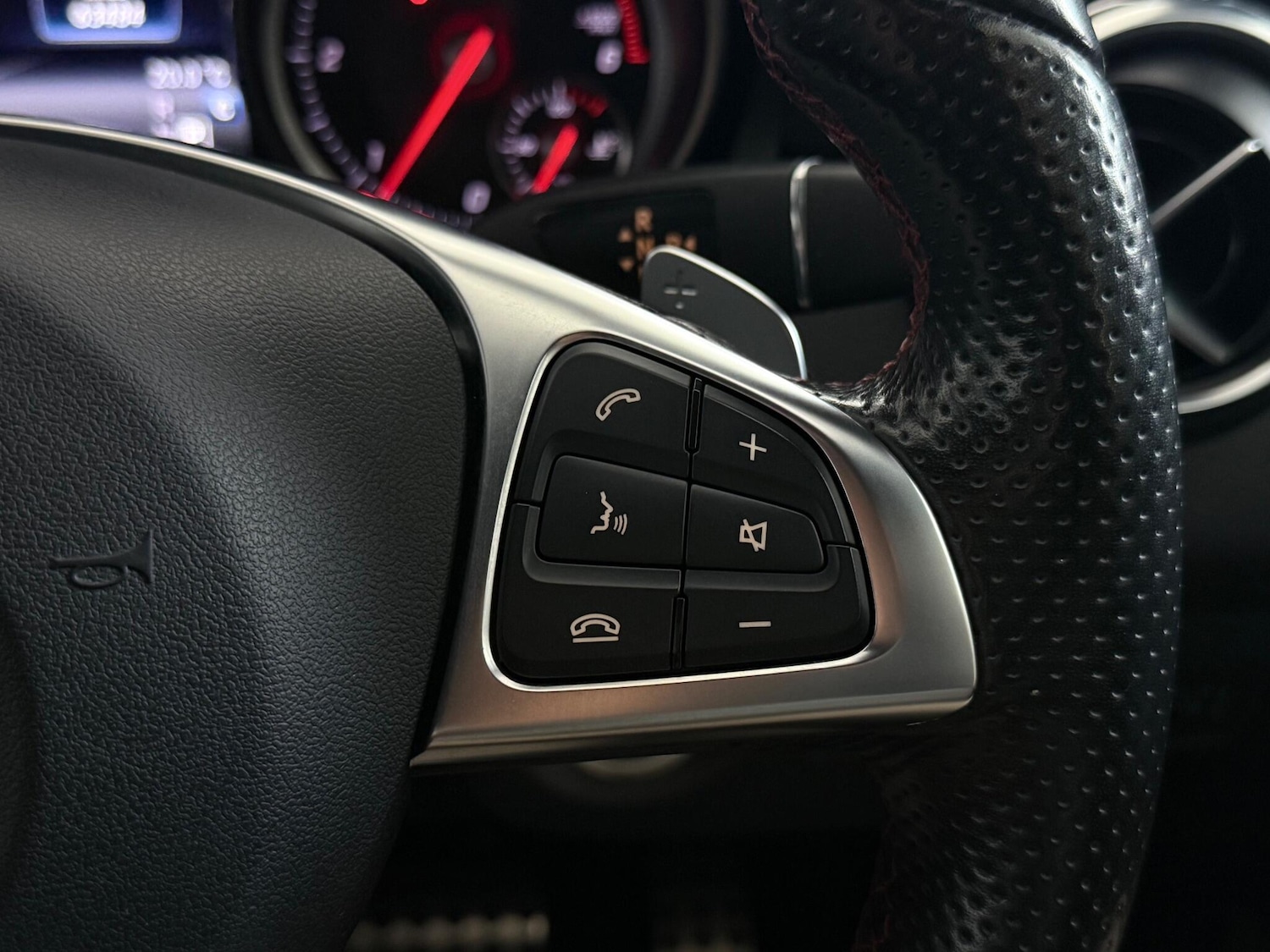 Used Mercedes-Benz GLA 2017 for sale - 76584679: Photo 24