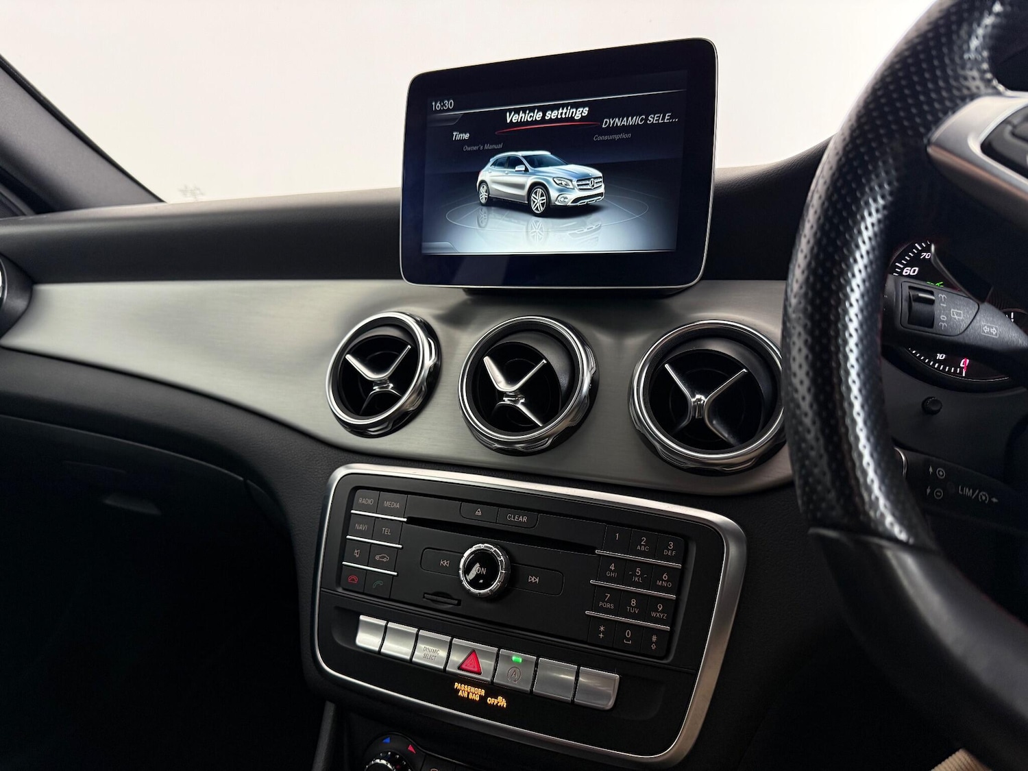 Used Mercedes-Benz GLA 2017 for sale - 76584679: Photo 34