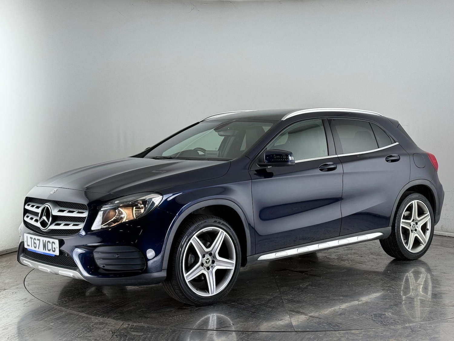 Used Mercedes-Benz GLA 2017 for sale - 76584679: Photo 4