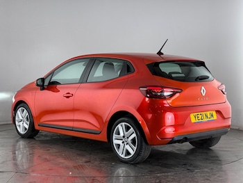Used Renault Clio 2021 for sale - 77696956: Photo