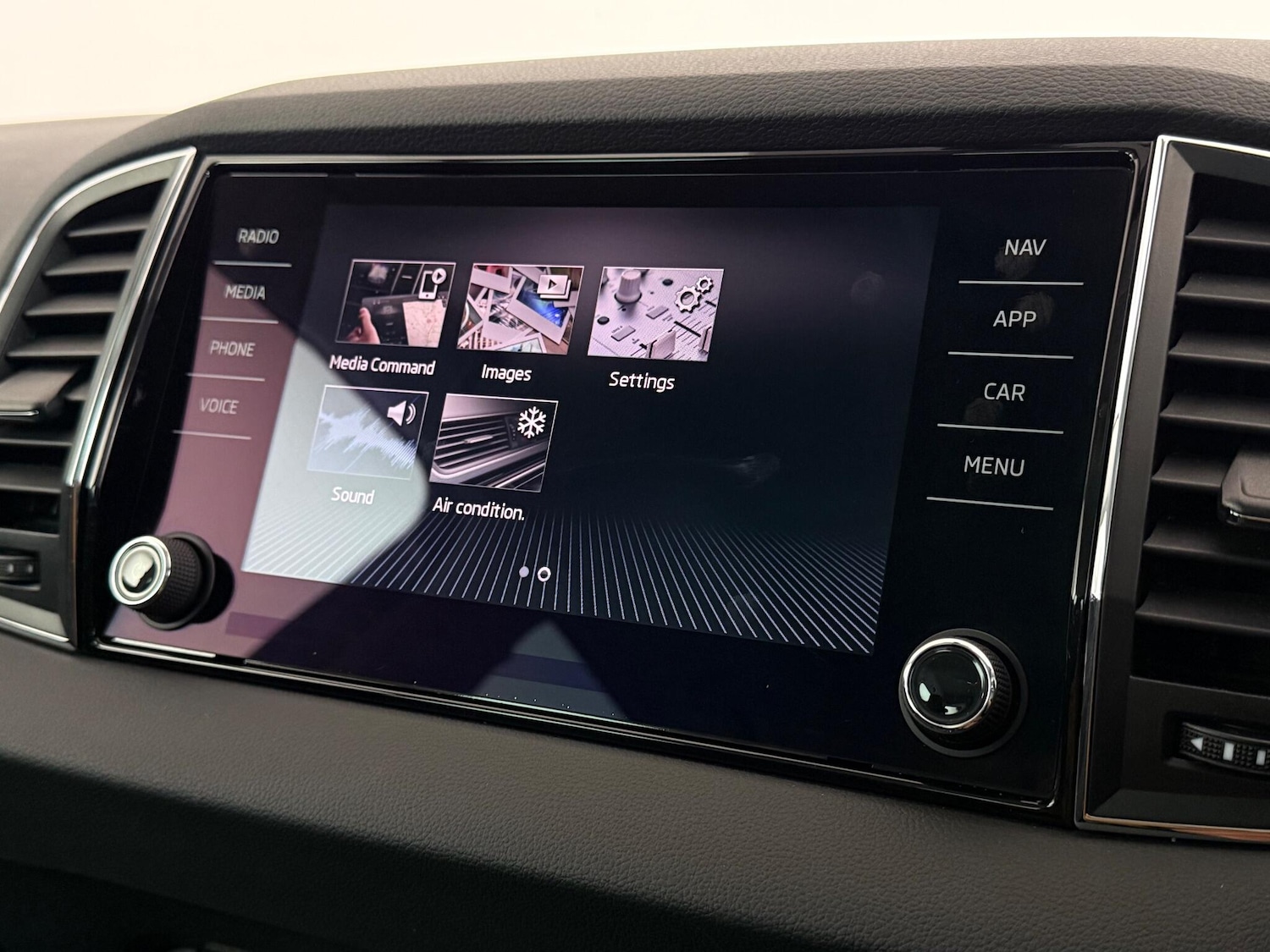 Used Skoda Karoq 2020 for sale - 77259772: Photo 28