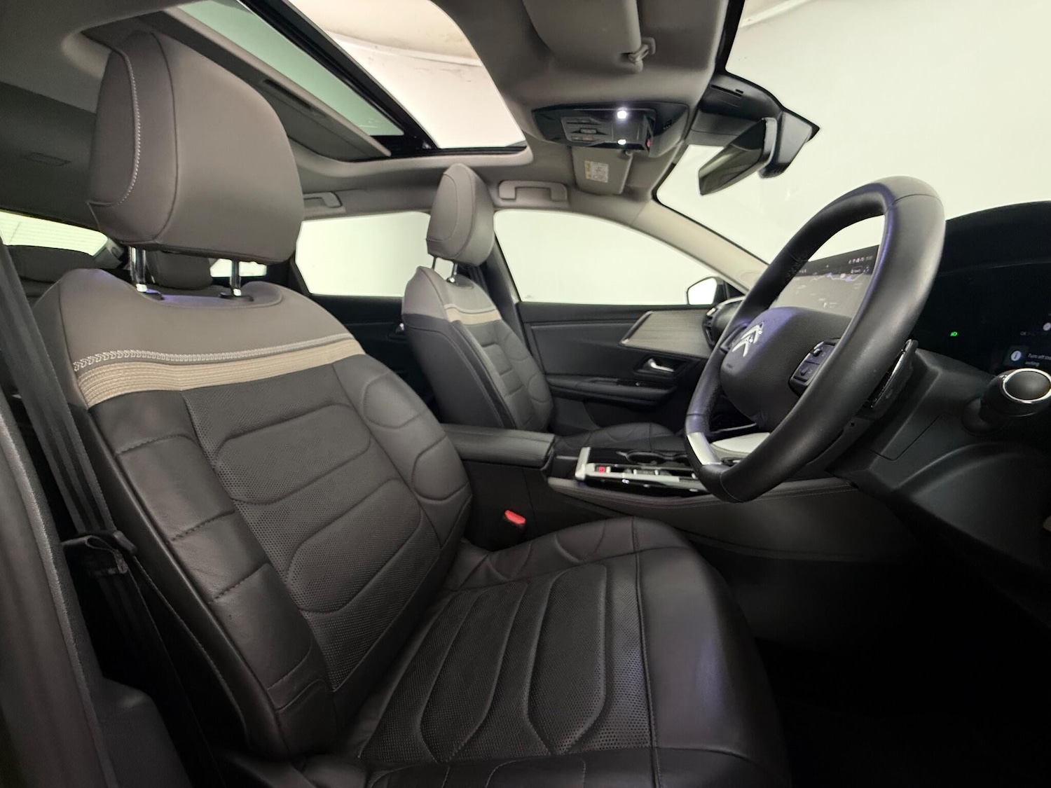 Used Citroen C5 X 2023 for sale - 76666877: Photo 17