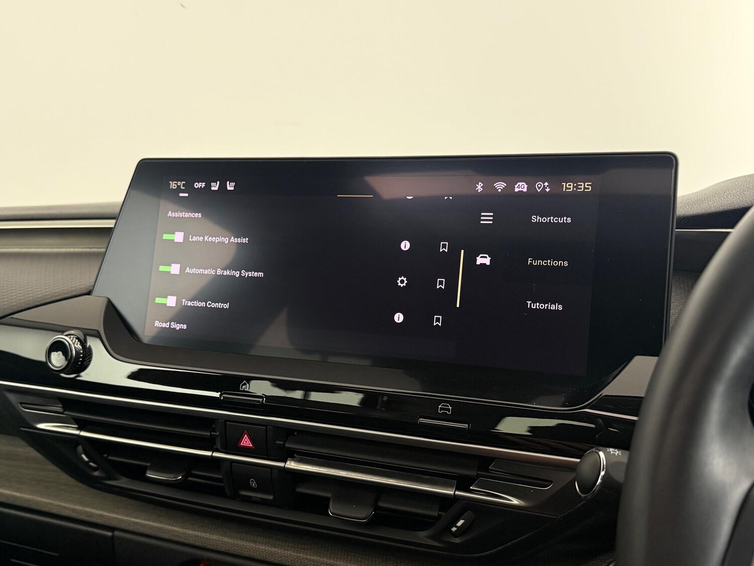 Used Citroen C5 X 2023 for sale - 76666877: Photo 40