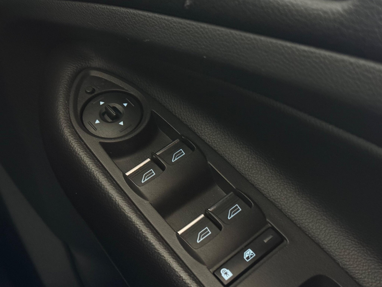 Used Ford Kuga 2018 for sale - 76468772: Photo 16