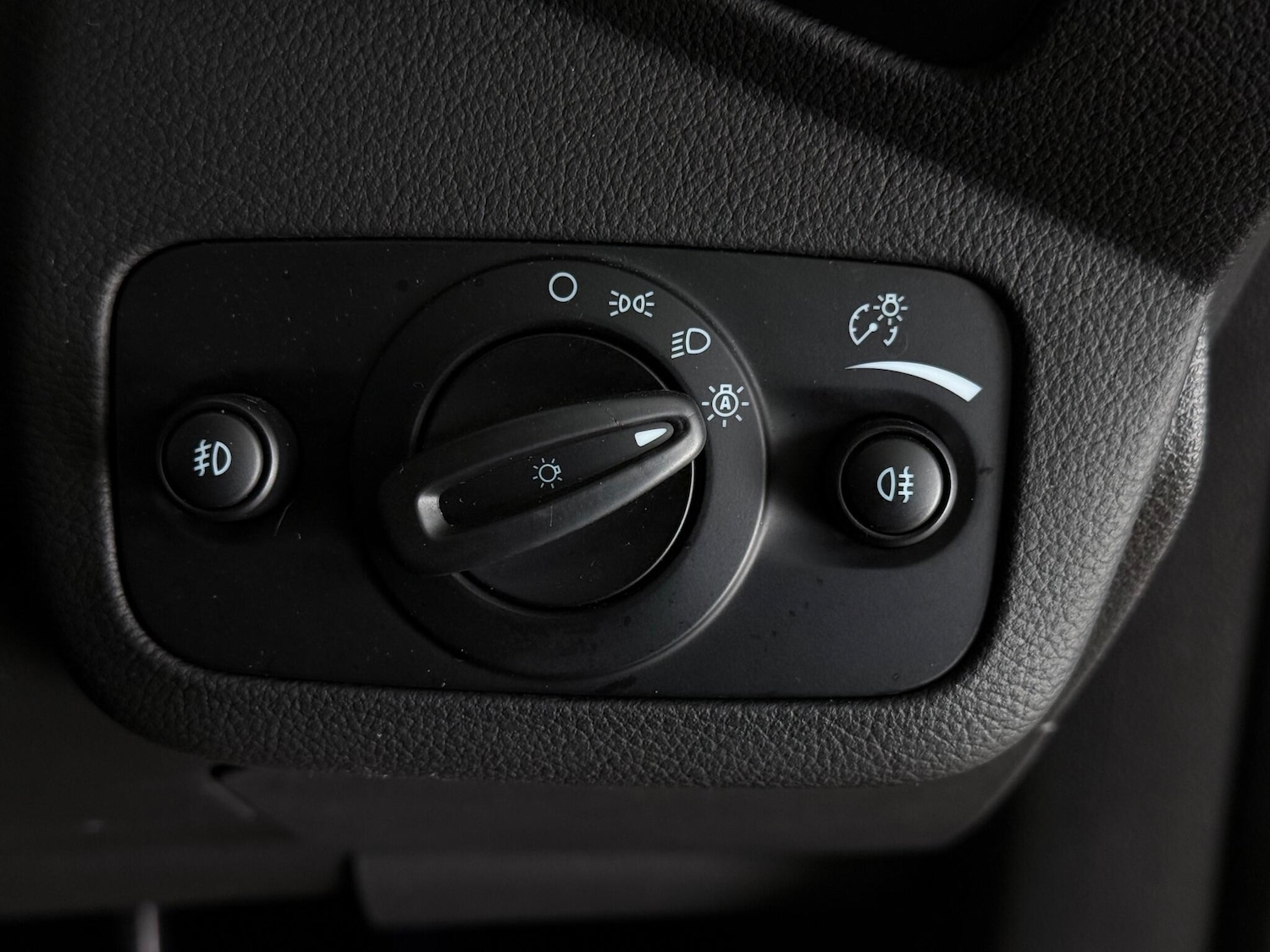 Used Ford Kuga 2018 for sale - 76468772: Photo 17