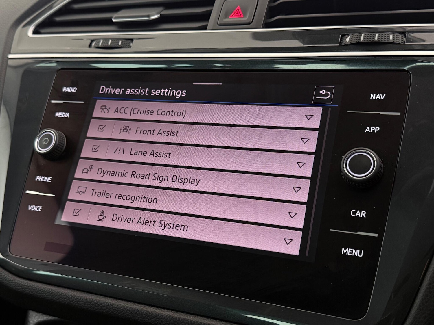 Used Volkswagen Tiguan 2020 for sale - 77217136: Photo 30